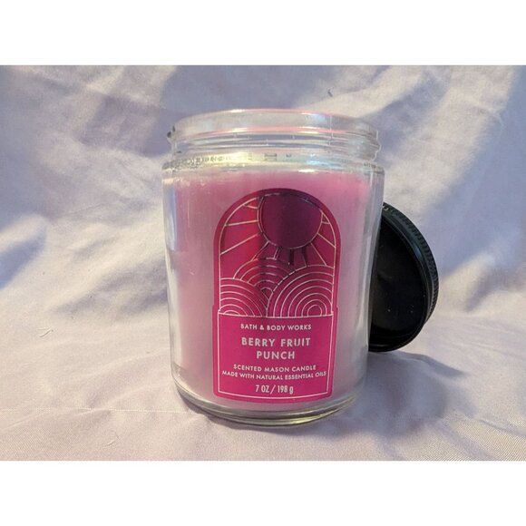 Bath & Body Works Berry Fruit Punch Scented Mason Candle 7 Oz Essential Oils - Picture 1 of 3